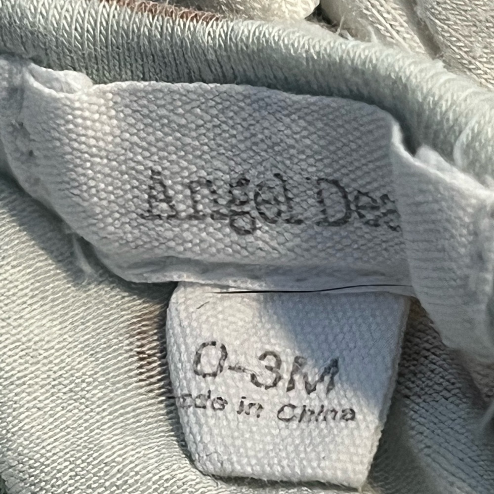 Angel Dear Banboo sleeper and gown bundle 0-3 months - Picture 6 of 6